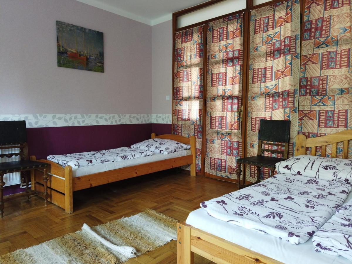 Vicze Vendeghaz Apartment Siofok Bagian luar foto